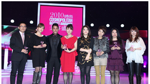 来利国际旗舰厅水漾肌密早晚水闪耀美容盛典